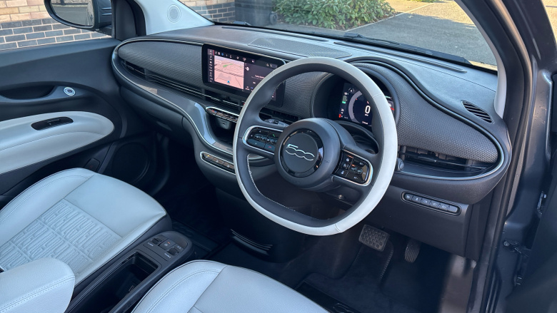 Fiat 500 87kW La Prima 42kWh 3dr Auto Electric Hatchback